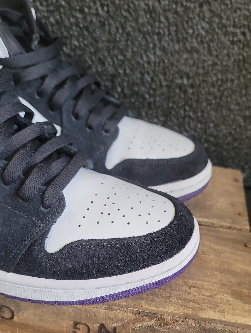 Nike Air Jordan 1 Mid SE "Varsity Purple" Mens 9 Great Cond! Fast Shipping - Picture 8 of 12